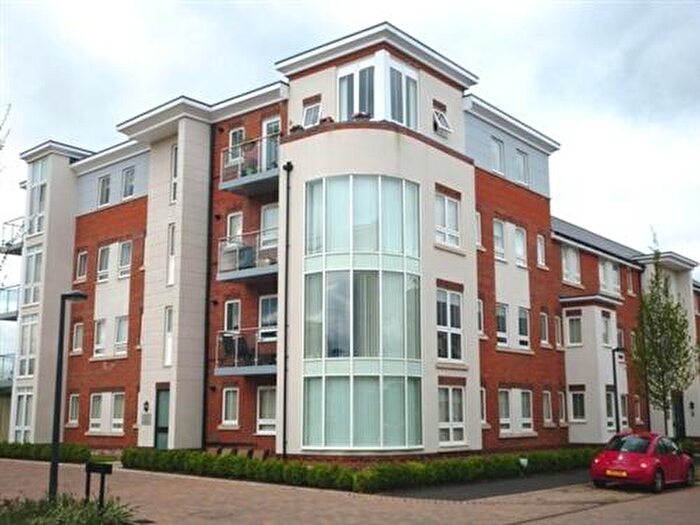 2 Bedroom Flat To Rent In Grebe Way, Maidenhead, Berkshire, SL6