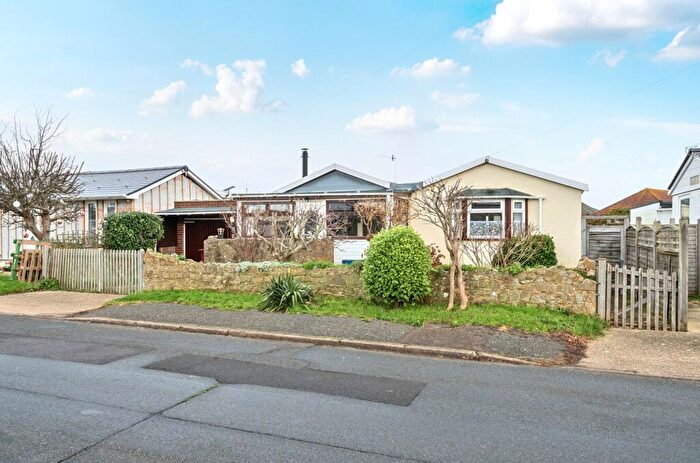 2 Bedroom Detached Bungalow For Sale In Drift Road, Selsey, PO20