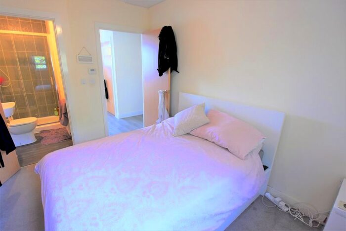 2 Bedroom Flat For Sale In Frome Road, Radstock, BA3