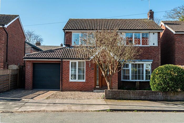 3 Bedroom Detached House For Sale In Norfolk Gardens, Tockwith, York, YO26