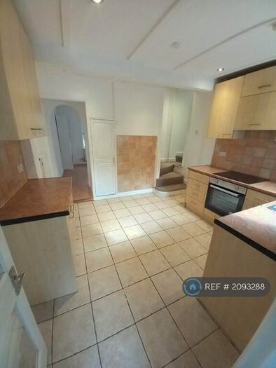 2 Bedroom Terraced House To Rent In Gardiner Street, Gillingham, ME7