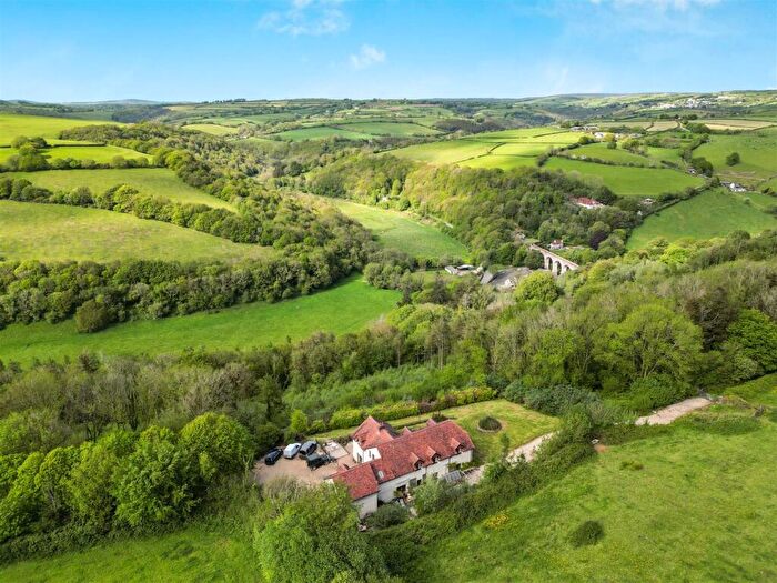 8 Bedroom Detached House For Sale In Goodleigh, Barnstaple, EX32