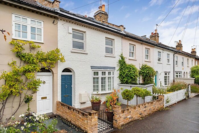 3 Bedroom Terraced House For Sale In Alexandra Road, Richmond, TW9