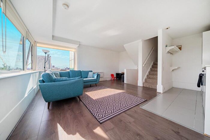 2 Bedroom Flat To Rent In Aragon Tower George Beard Road, London, SE8