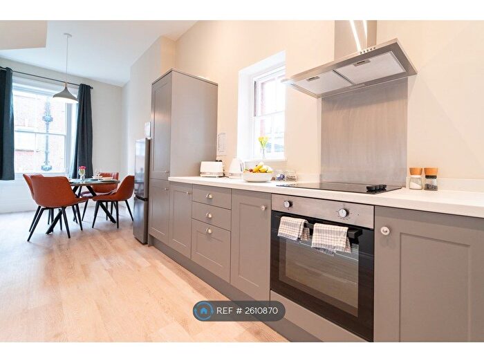2 Bedroom Flat To Rent In Calthorpe House, Great Yarmouth, NR30