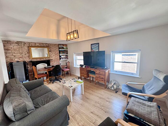 2 Bedroom Apartment To Rent In Hounds Gate, City Centre, NG1