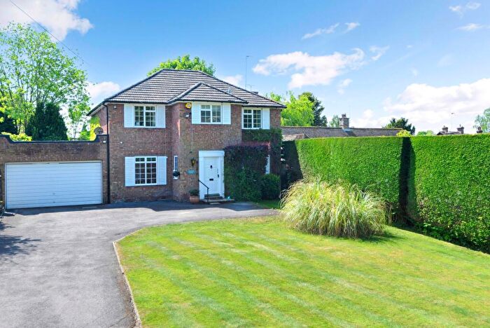 4 Bedroom Detached House For Sale In Ockley Road, Ewhurst, GU6