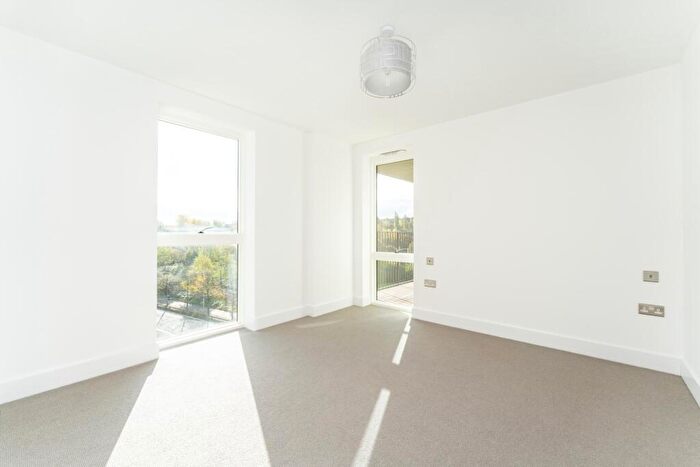 2 Bedroom Flat To Rent In Abbotsford Court, Royal Waterside, Lakeside Drive, London, NW10