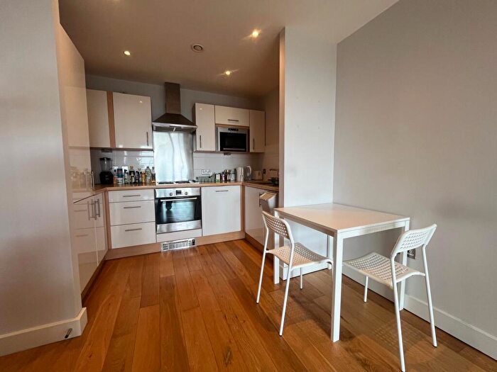 1 Bedroom Apartment To Rent In Bute Terrace, Cardiff, CF10