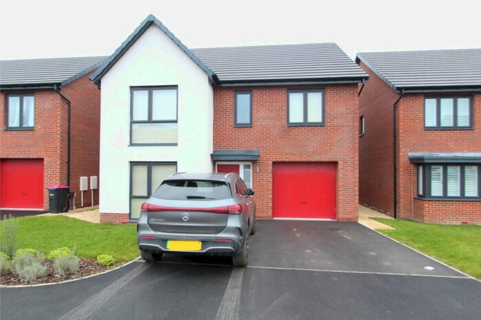 4 Bedroom Detached House To Rent In Hawes Way, Waverley, S60