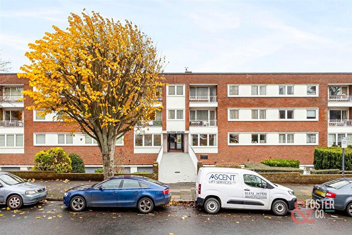 2 Bedroom Flat For Sale In Palmeira Avenue, Hove, BN3