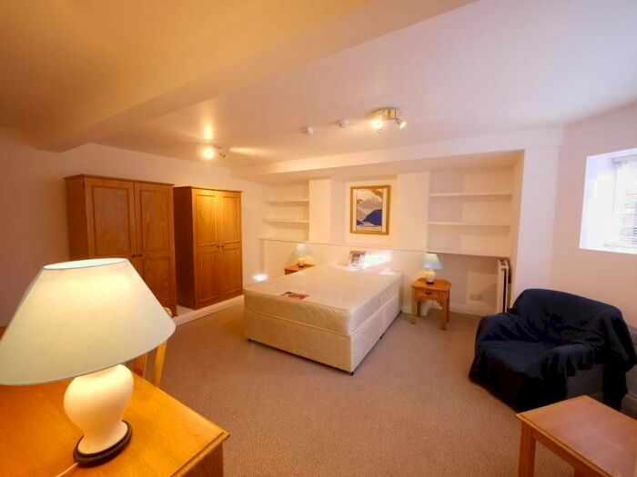 1 Bedroom Flat To Rent In Royal Park Terrace, Hyde Park, Leeds, LS6