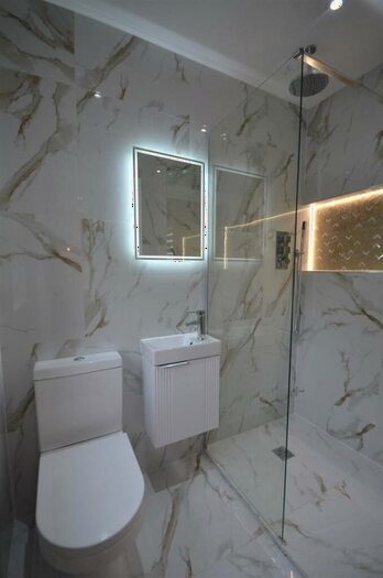 2 Bedroom Penthouse To Rent In Lawns Court, The Avenue, Wembley, HA9