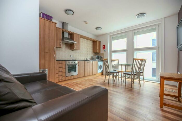 2 Bedroom Apartment To Rent In £pcm- Northumberland Street, City Centre, NE1