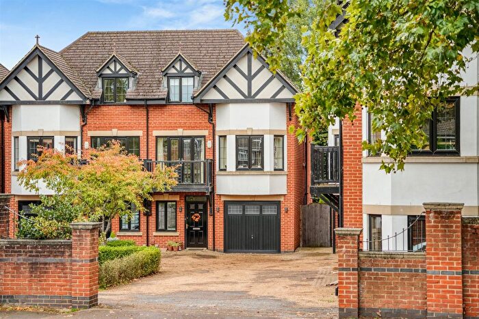4 Bedroom Semi-detached House For Sale In Wellingborough Road, Northampton, NN3