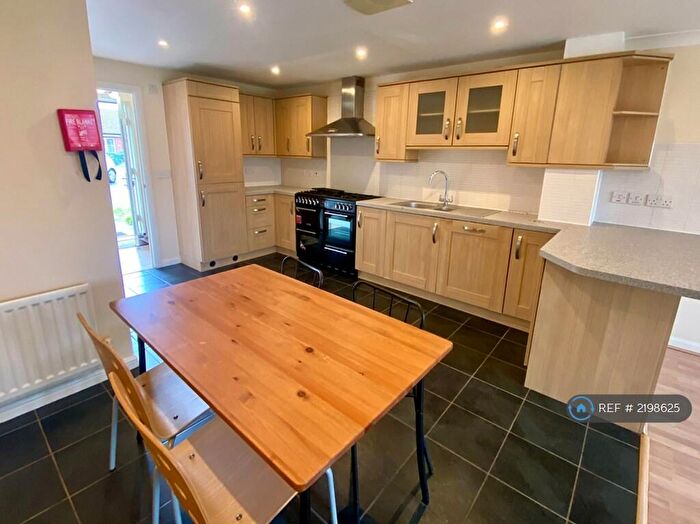 5 Bedroom End Of Terrace House To Rent In Wordsworth Road, Bristol, BS7