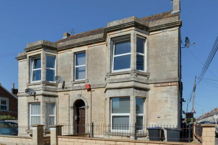 1 Bedroom Flat To Rent In Westbourne Road, Trowbridge, BA14