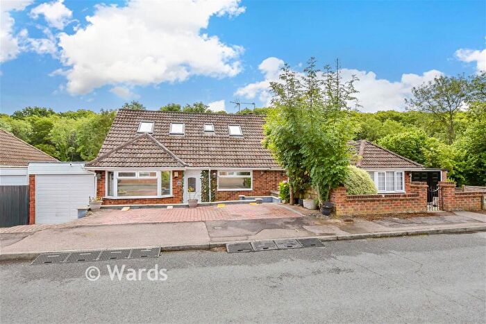 4 Bedroom Semi Detached House For Sale In Hubble Drive, Maidstone, Kent, ME15