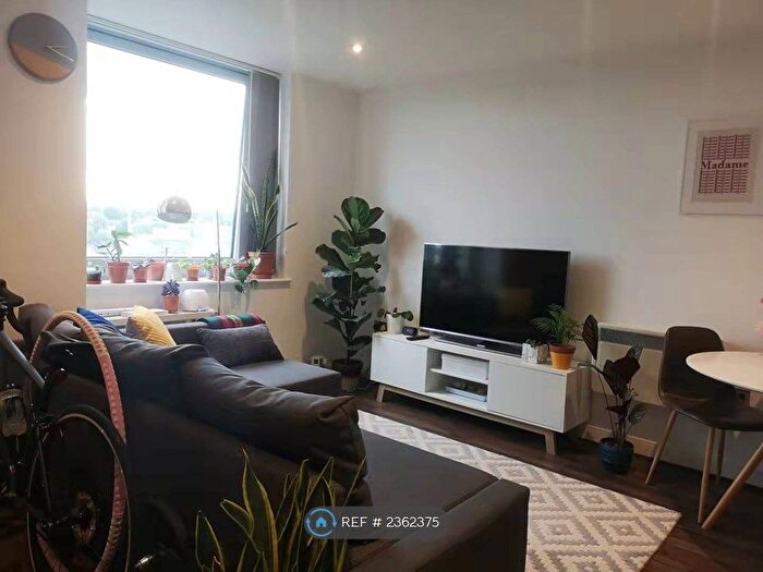 1 Bedroom Flat To Rent In Churchill Place, Basingstoke, RG21