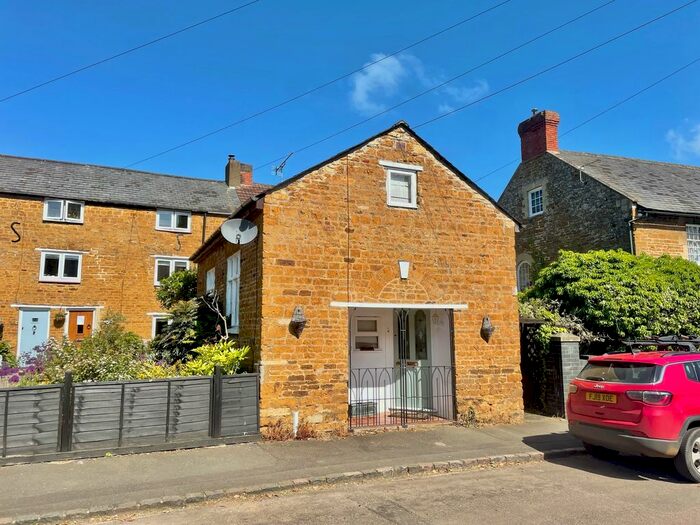 1 Bedroom Detached House For Sale In Main Street, Loddington, Kettering, NN14