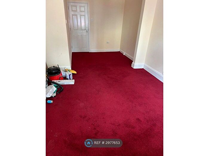 4 Bedroom Terraced House To Rent In Eastham, London, E6