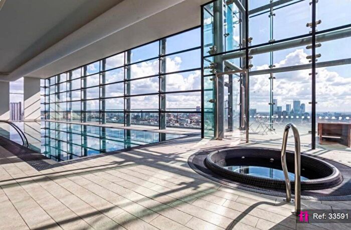 2 Bedroom Flat For Sale In Goulden Street, Manchester, M4