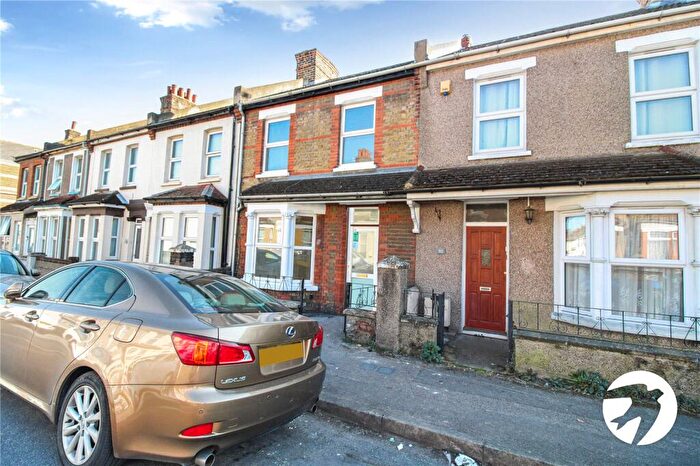 3 Bedroom Terraced House To Rent In Havelock Road, Gravesend, Kent, DA11