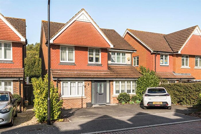 4 Bedroom Detached House For Sale In Greenacres, Lower Kingswood, KT20