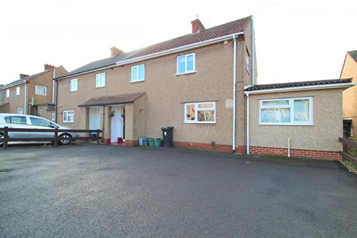3 Bedroom Semi Detached House To Rent In Westfield Close, BS15