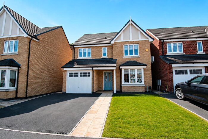4 Bedroom Detached House For Sale In Shipley Park Gardens, Heanor, DE75
