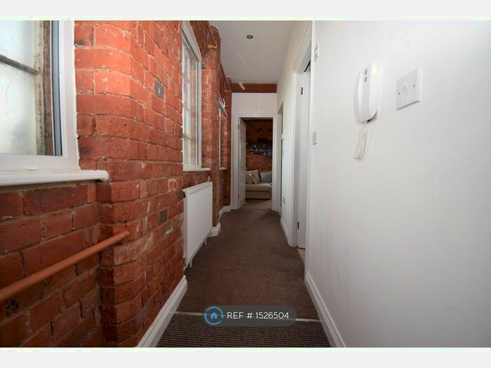 1 Bedroom Flat To Rent In Crabb Street, Rushden, NN10