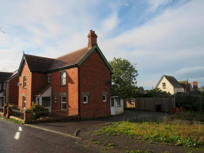 4 Bedroom Property To Rent In Brickyard Lane, Gillingham SP8