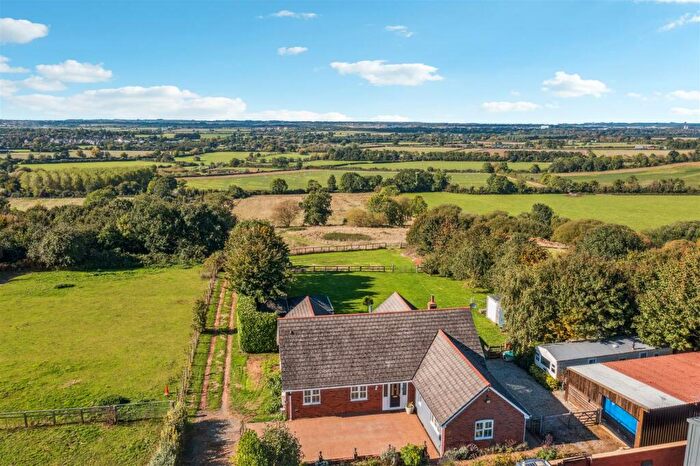 7 Bedroom Detached House For Sale In Ivy Lane, Great Brickhill, Buckinghamshire, MK17