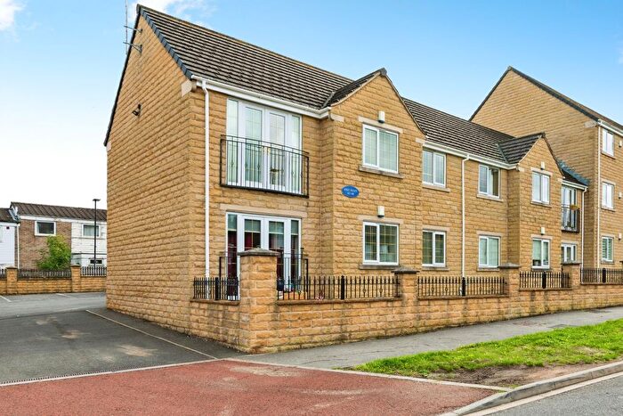 2 Bedroom Flat For Sale In Kinsey Heights, High Green, Heffield, S35