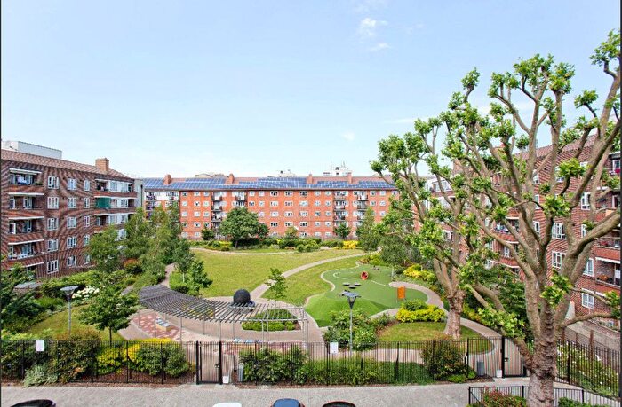 3 Bedroom Flat To Rent In Talwin Street, London, E3