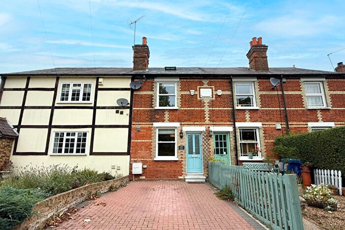 2 Bedroom Terraced House For Sale In Wraysbury, Berkshire, TW19