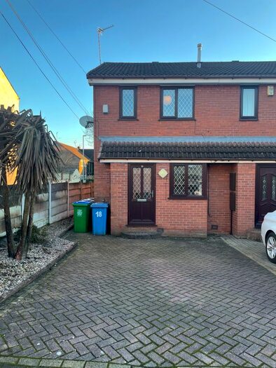 2 Bedroom Semi-Detached House To Rent In Foxhall Street, Middleton, M24