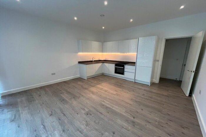 1 Bedroom Flat To Rent In Downmill Road, Bracknell, RG12