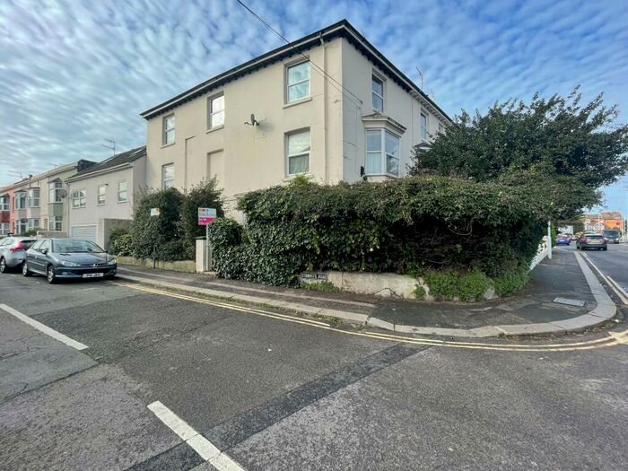 1 Bedroom Flat To Rent In Teville Road, Worthing, BN11