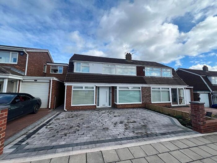 4 Bedroom Semi Detached House For Sale In Langdale, Birtley, Chester Le Street, DH3