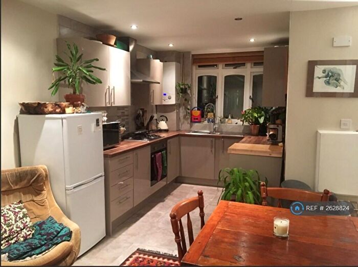 3 Bedroom Terraced House To Rent In Corsley Way, London, E9