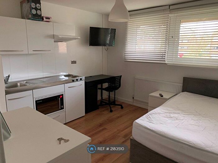 Studio To Rent In Paynes Walk, Hammersmith/Fulham, W6