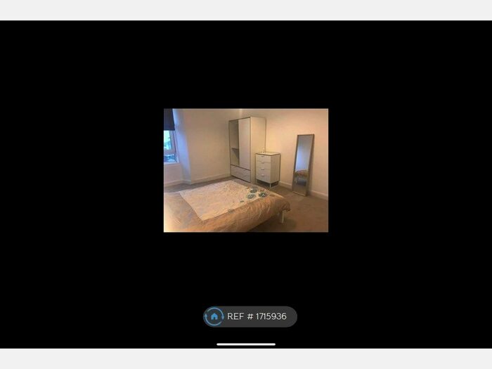 2 Bedroom Flat To Rent In Wolseley Terrace, Edinburgh, EH8