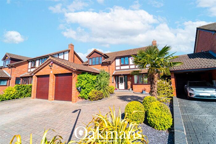 4 Bedroom Detached House For Sale In Hillview Close, Lickey End, Bromsgrove, Worcestershire, B60