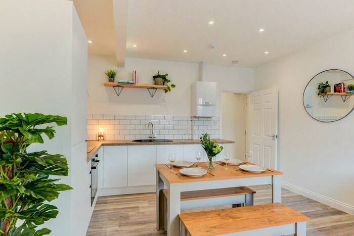 1 Bedroom Apartment To Rent In Vine Street, Brighton, BN1