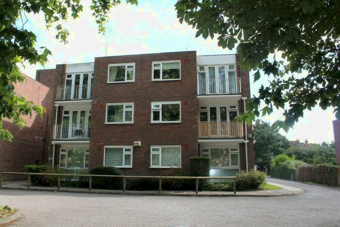 1 Bedroom Flat To Rent In Foxgrove Road, Beckenham, London, BR3