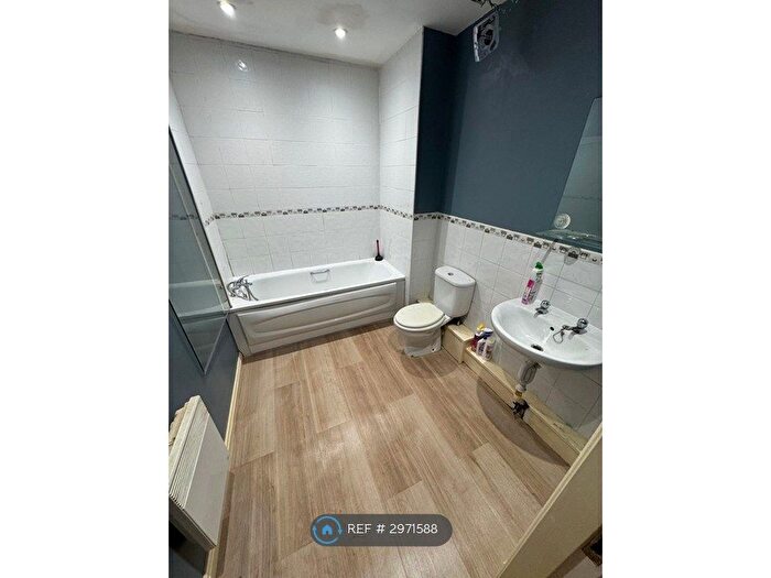 2 Bedroom Flat To Rent In Speke, Liverpool, L24