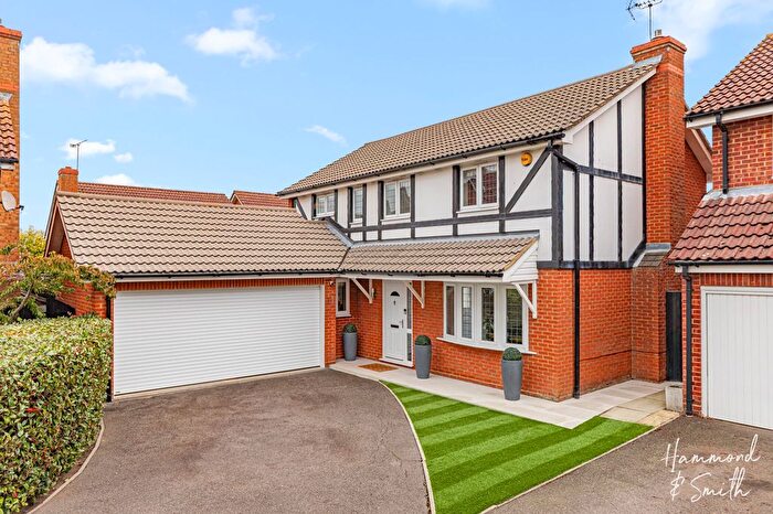 4 Bedroom Detached House For Sale In Kestrel Road, Waltham Abbey, EN9