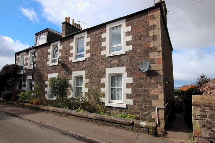 4 Bedroom Flat To Rent In Queen Street, Newport-on-Tay, DD6
