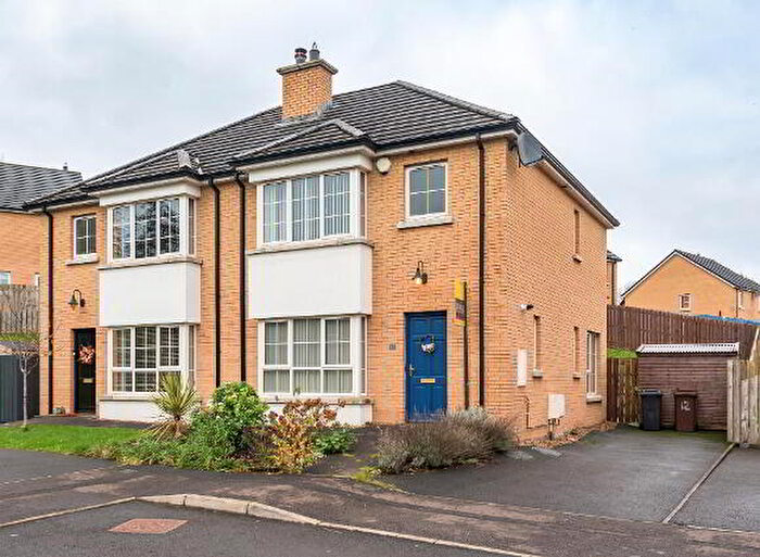 3 Bedroom Semi-Detached House For Sale In Trinity Square, Magheralin, BT67